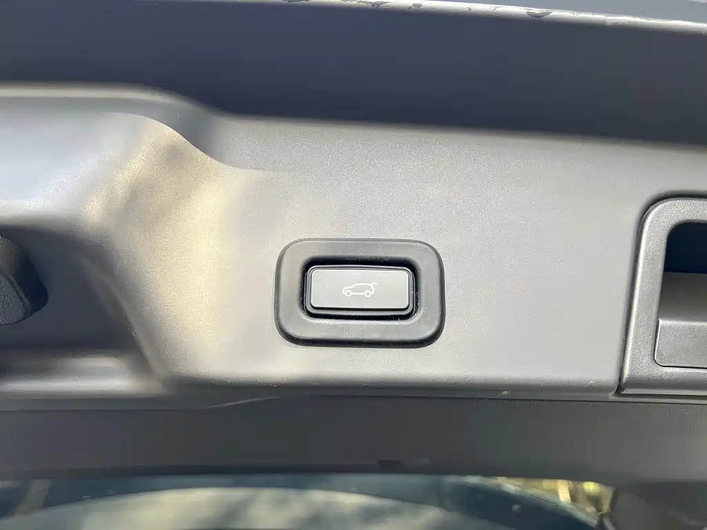 Land Rover Evoque — фото 15