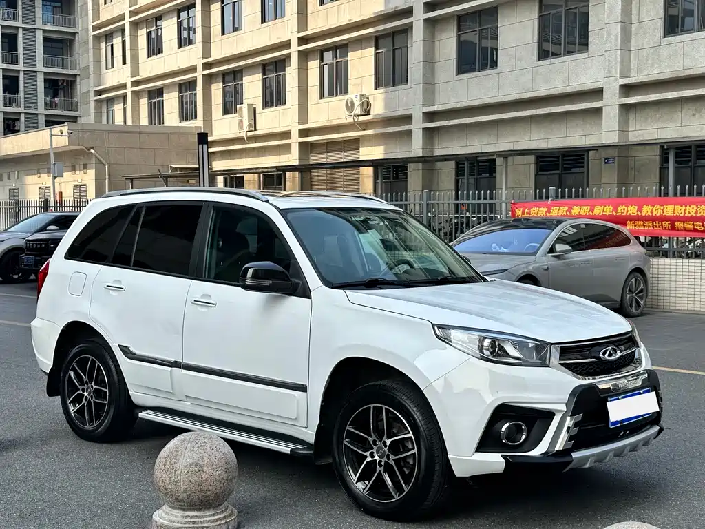 Chery Tiggo 3 — фото 3
