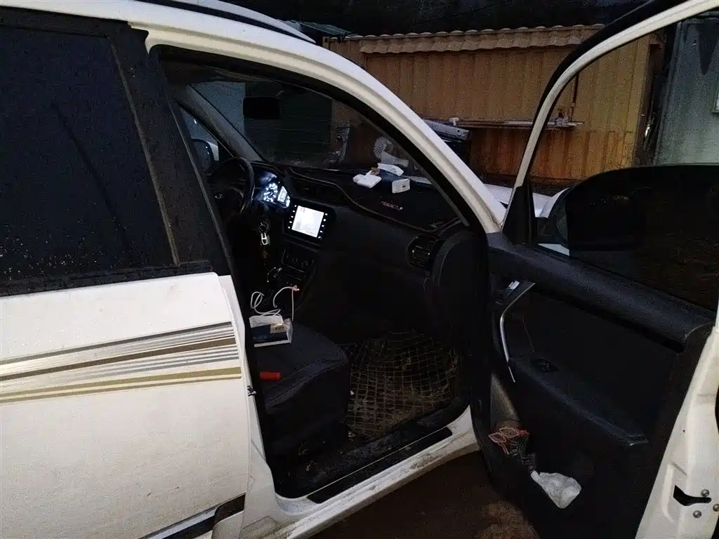 Chery Tiggo 3 — фото 20
