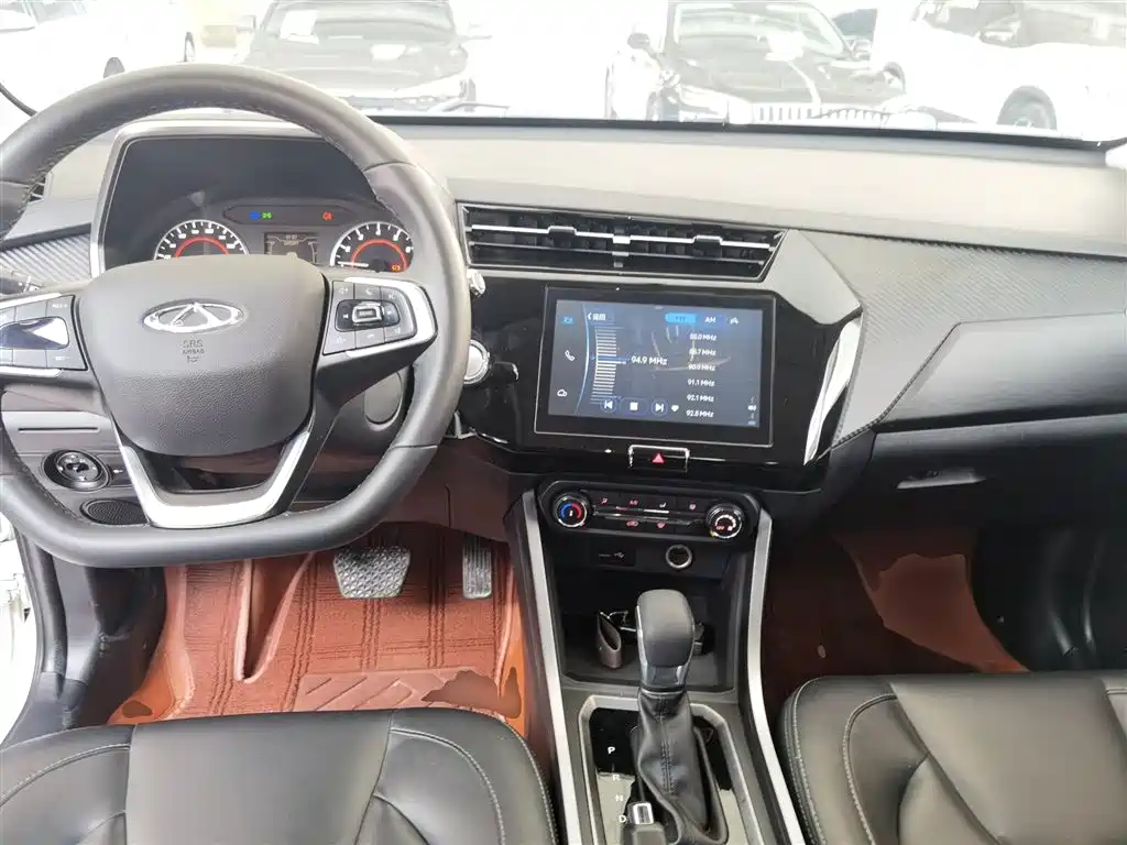 Chery Tiggo 3x — фото 10