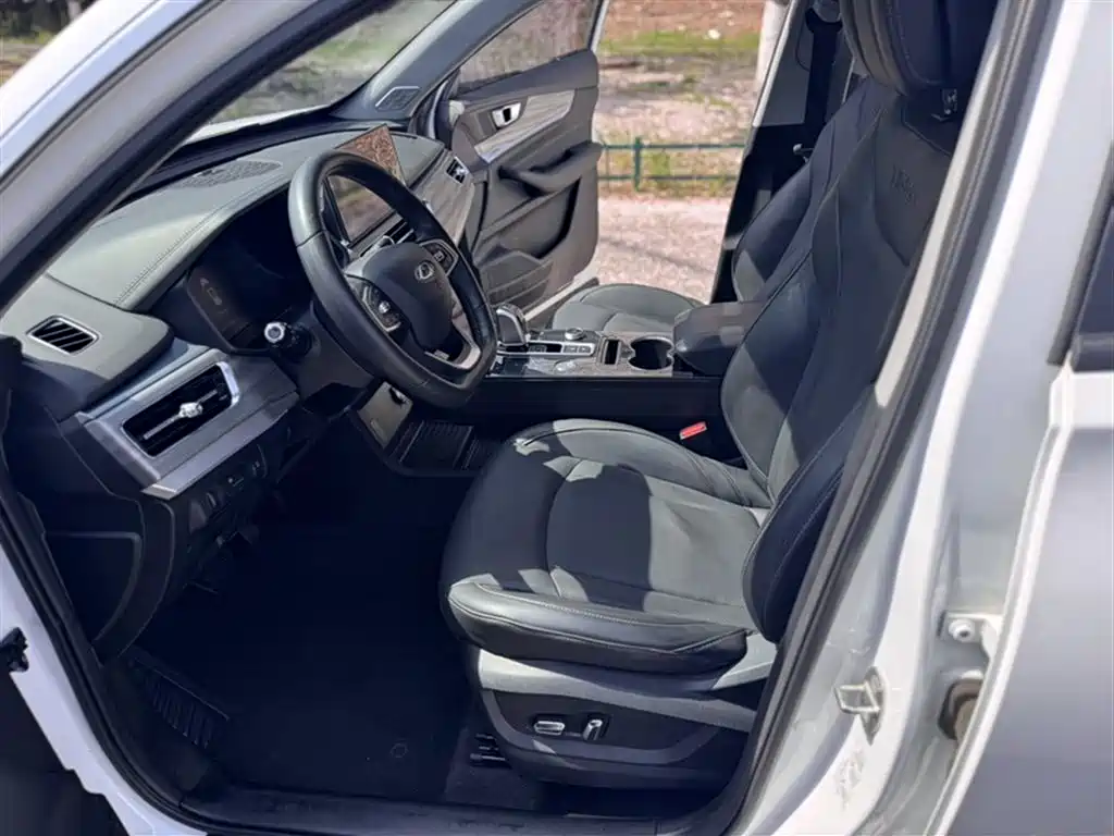 Chery Tiggo 8 — фото 14