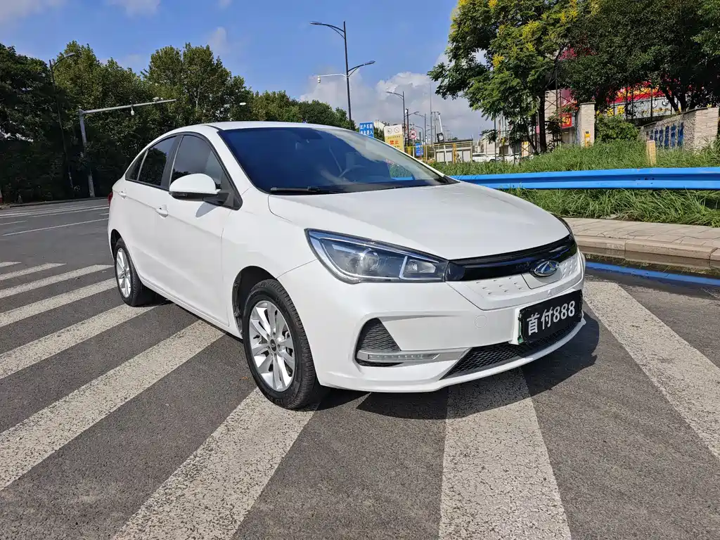 Chery New Energy Arrizo e — фото 3
