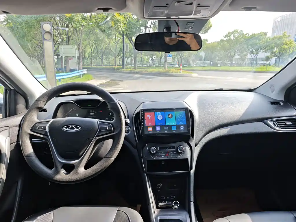 Chery New Energy Arrizo e — фото 6