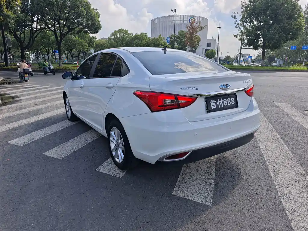 Chery New Energy Arrizo e — фото 9