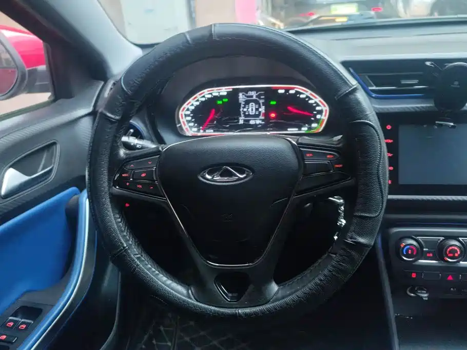 Chery New Energy Tiggo 3xe — фото 15