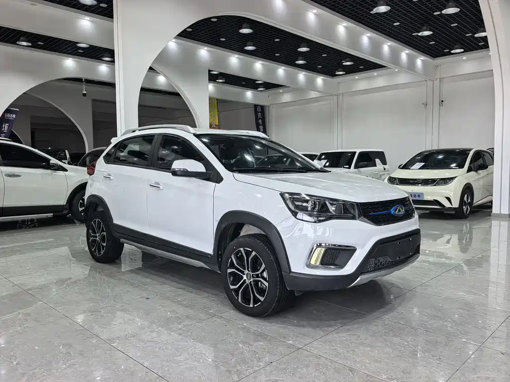 Chery New Energy Tiggo 3xe — фото 3