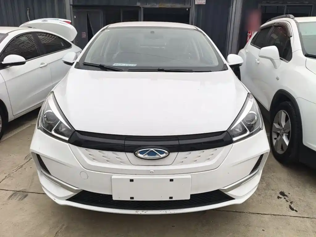 Chery New Energy Arrizo e — фото 3