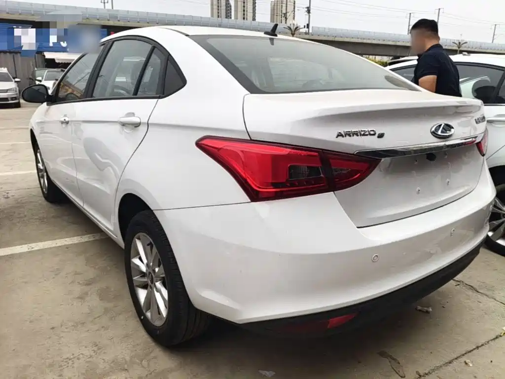 Chery New Energy Arrizo e — фото 5