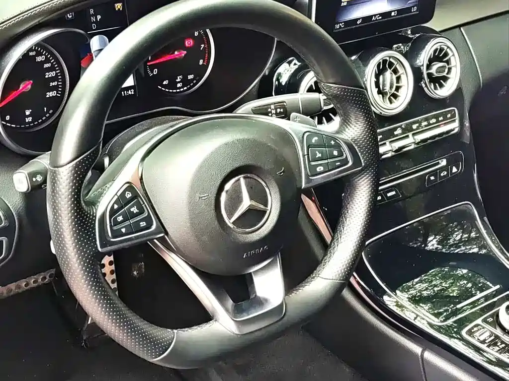 Mercedes-Benz C-Class (Import) — фото 5