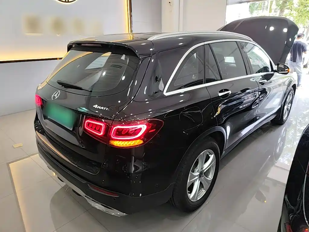 Mercedes-Benz GLC — фото 6