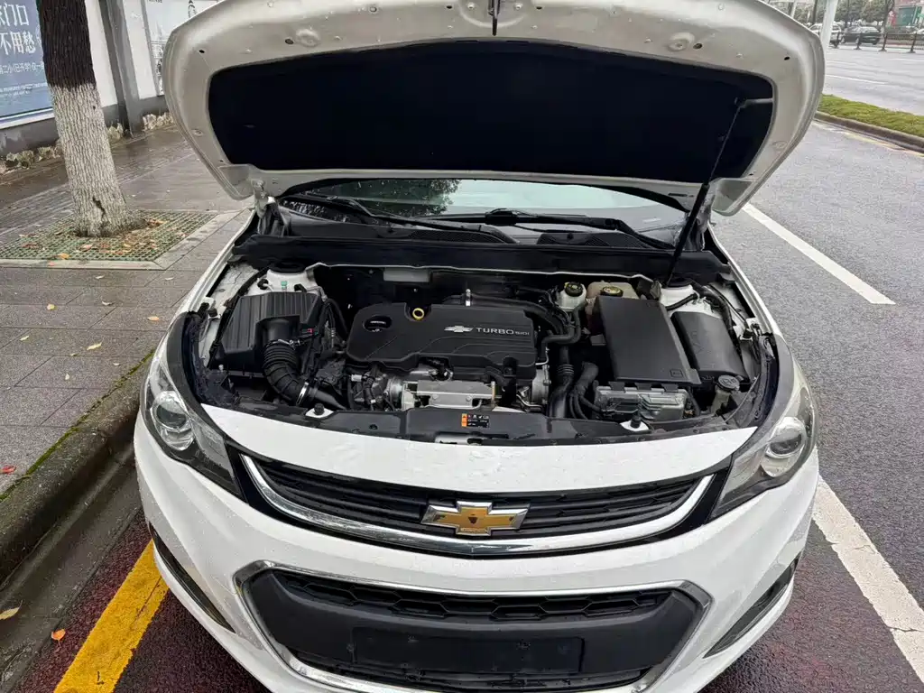 Chevrolet Malibu — фото 16