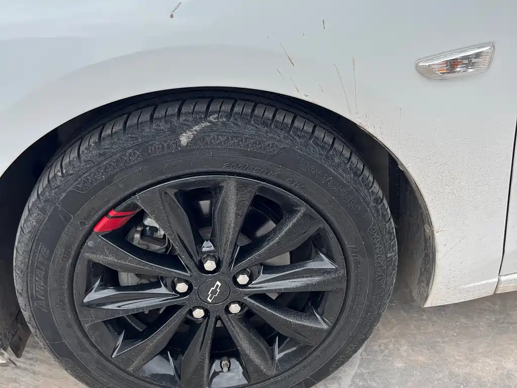 Chevrolet Monza — фото 11