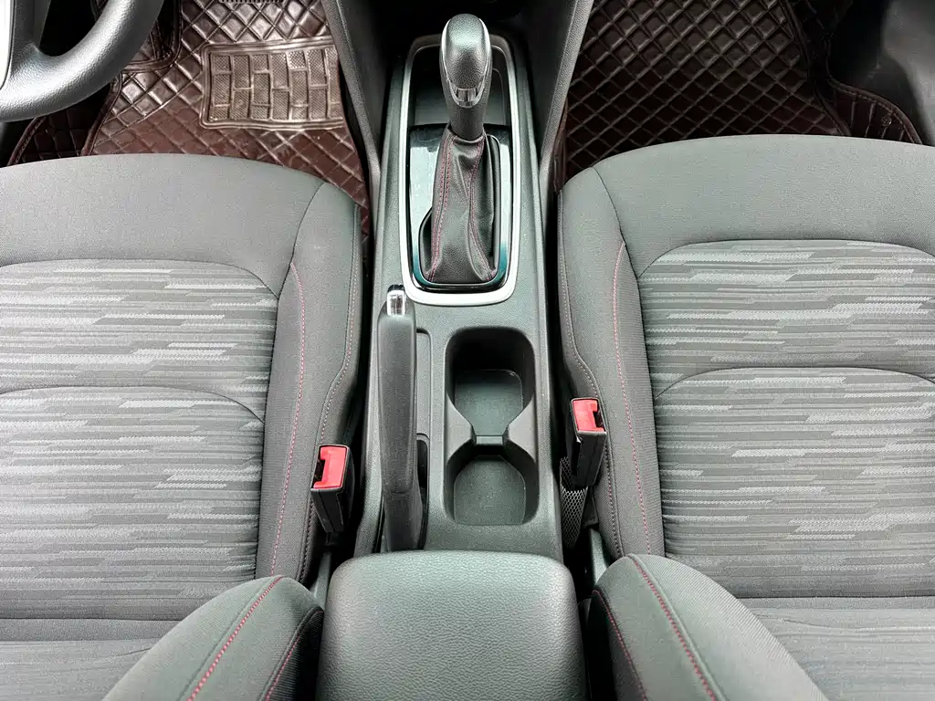 Chevrolet Monza — фото 14