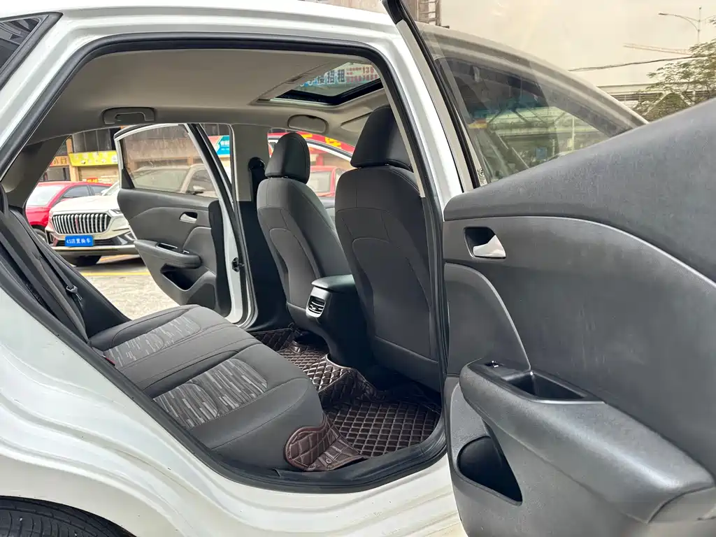 Chevrolet Monza — фото 10