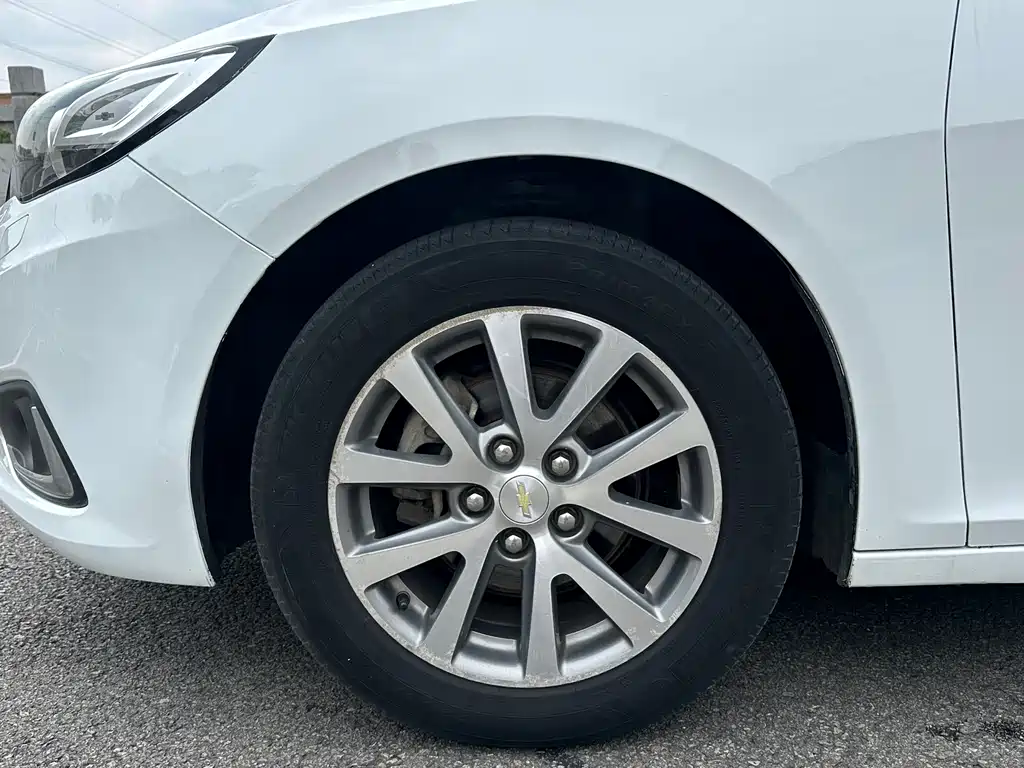 Chevrolet Malibu — фото 19