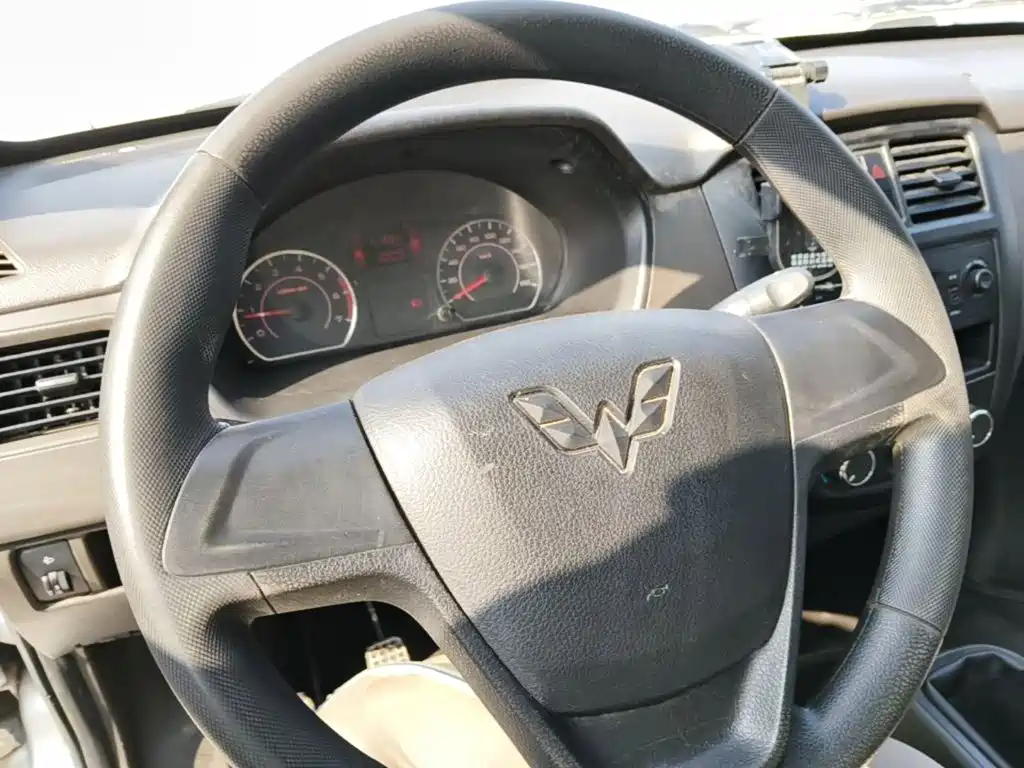 Wuling Rongguang S — фото 10