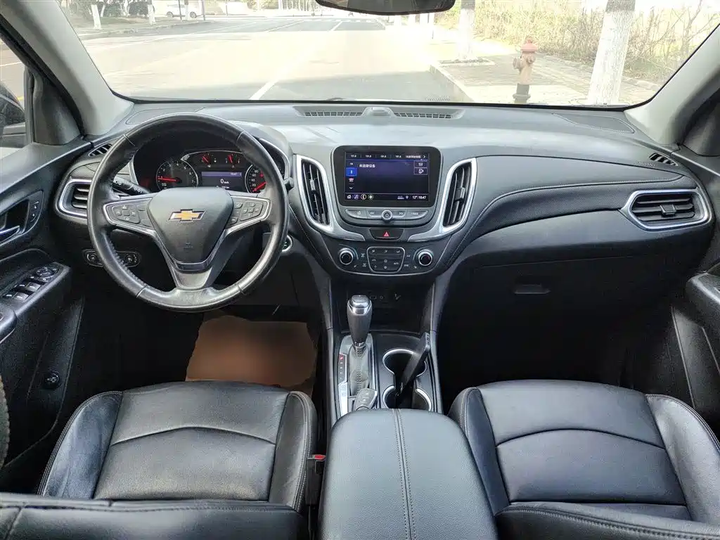 Chevrolet Equinox — фото 10