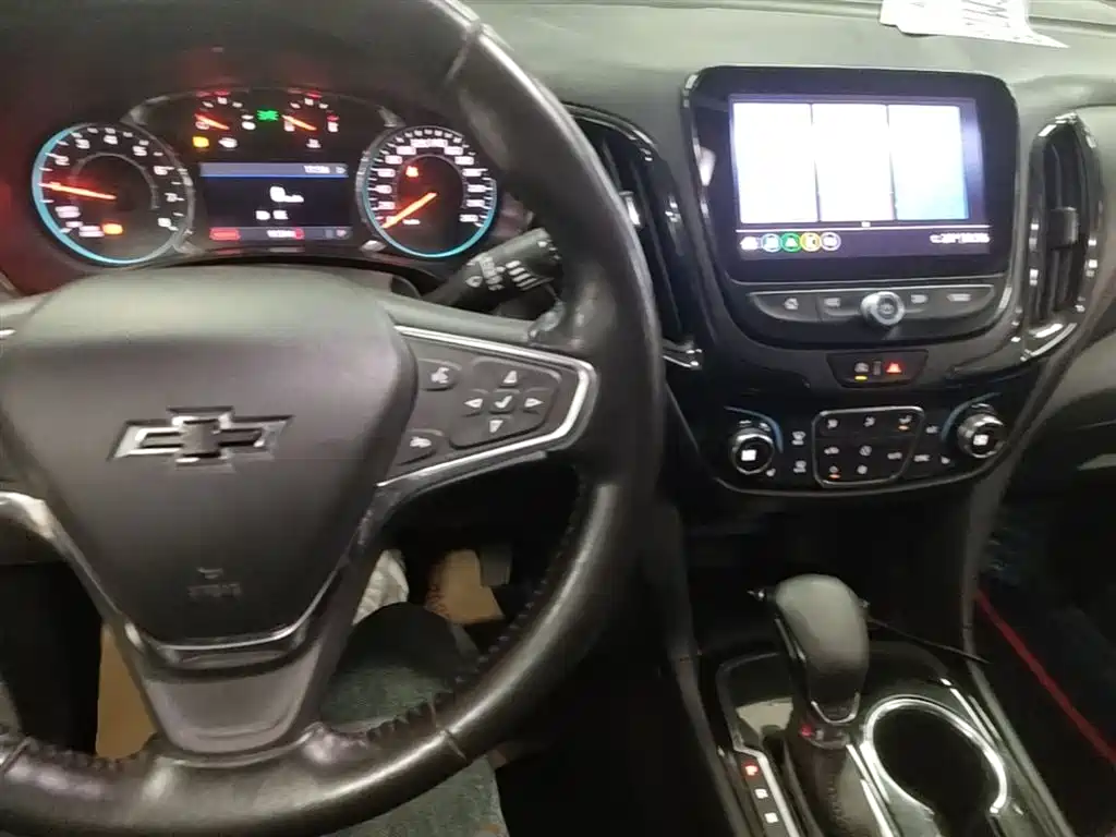 Chevrolet Equinox — фото 10