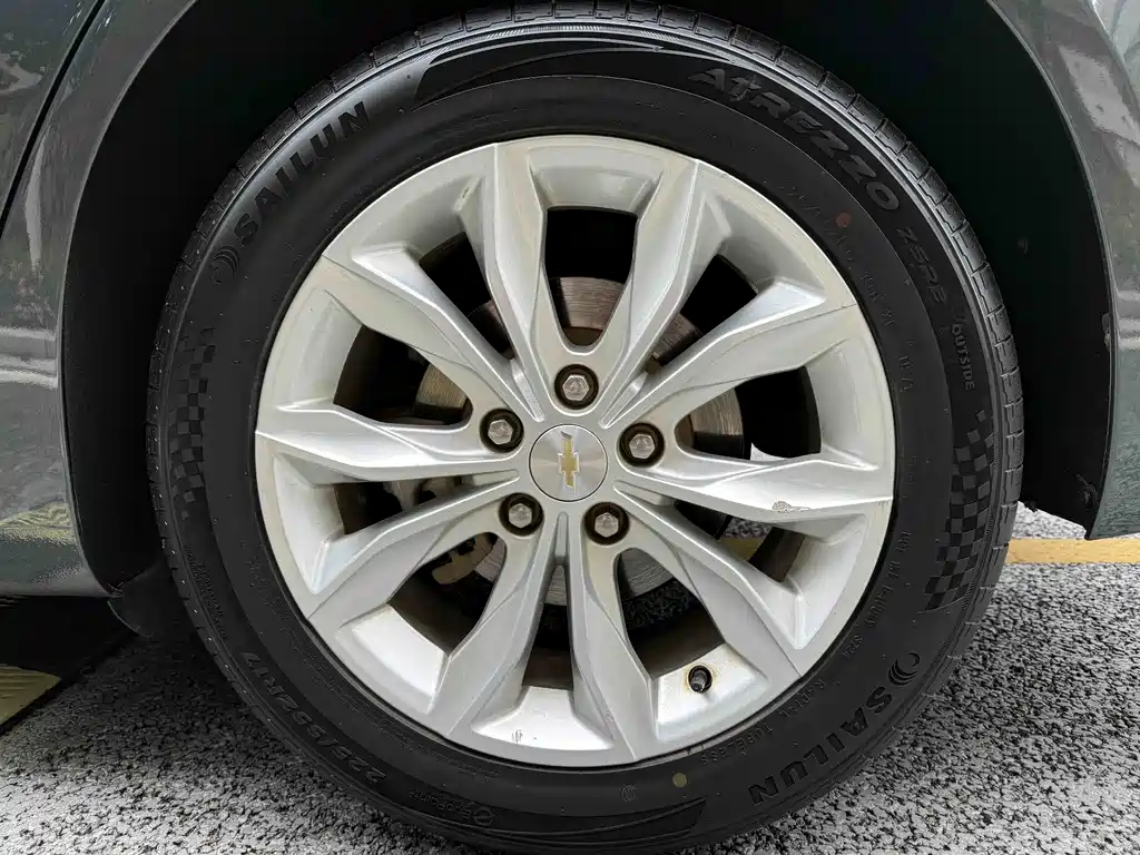 Chevrolet Malibu XL — фото 11