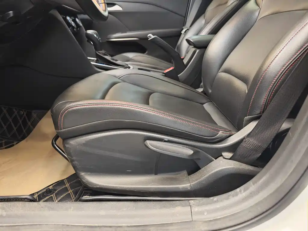 Chevrolet Monza — фото 11