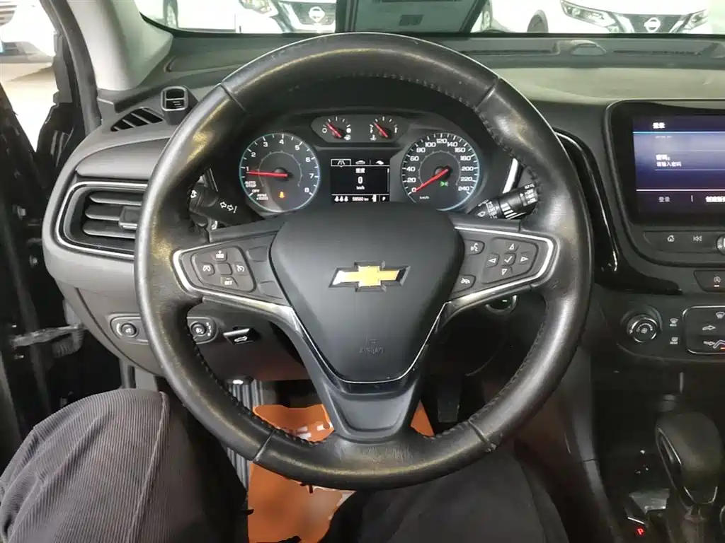 Chevrolet Equinox — фото 11