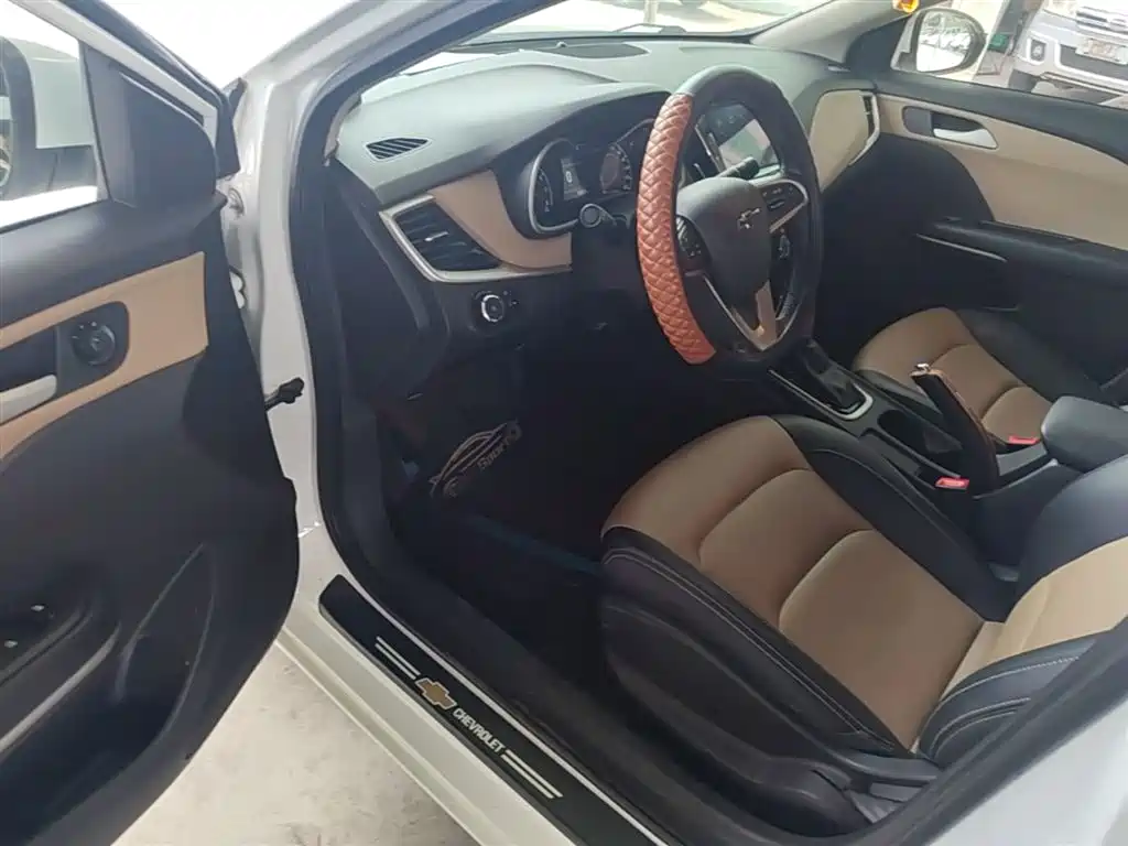 Chevrolet Monza — фото 16