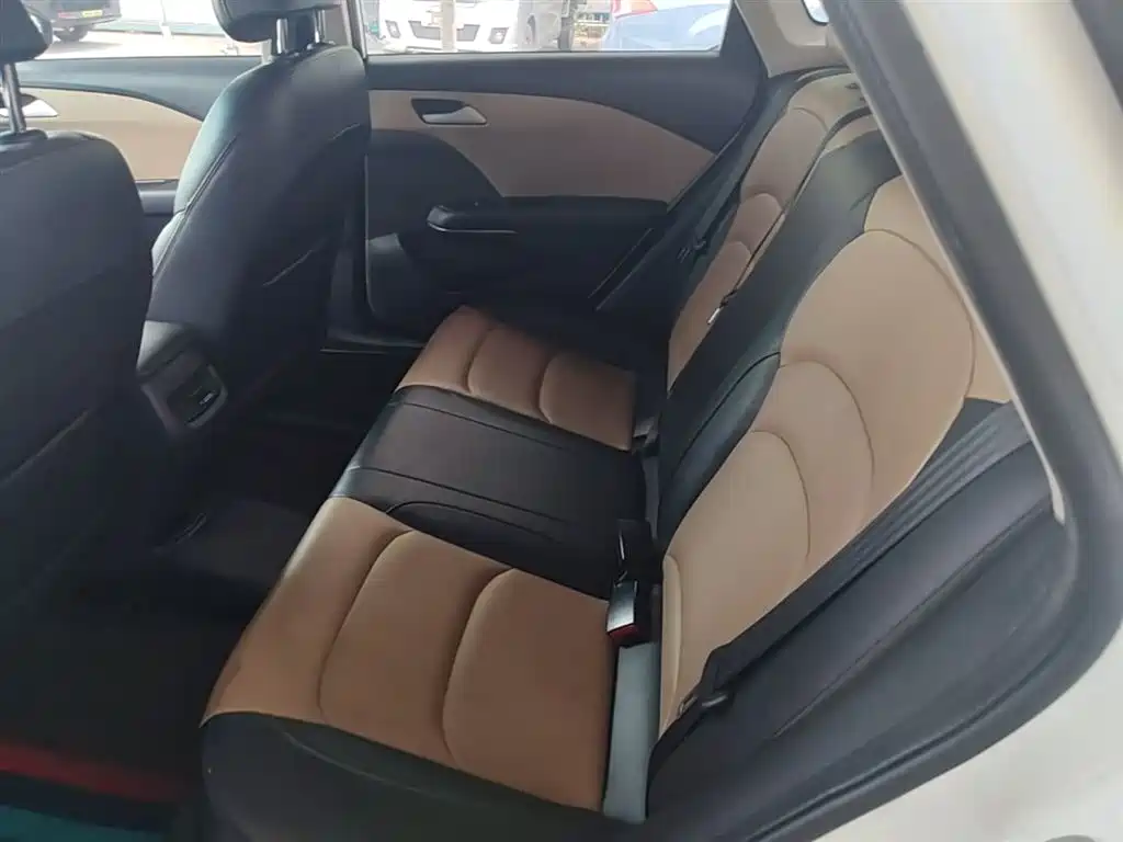 Chevrolet Monza — фото 17