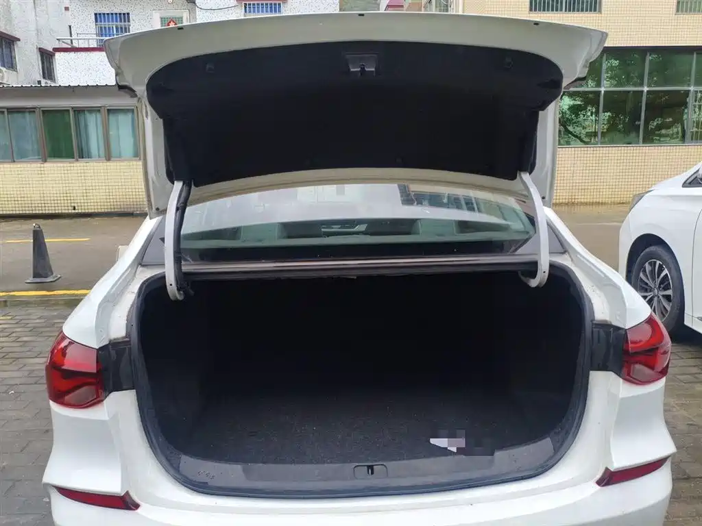Chevrolet Monza — фото 10