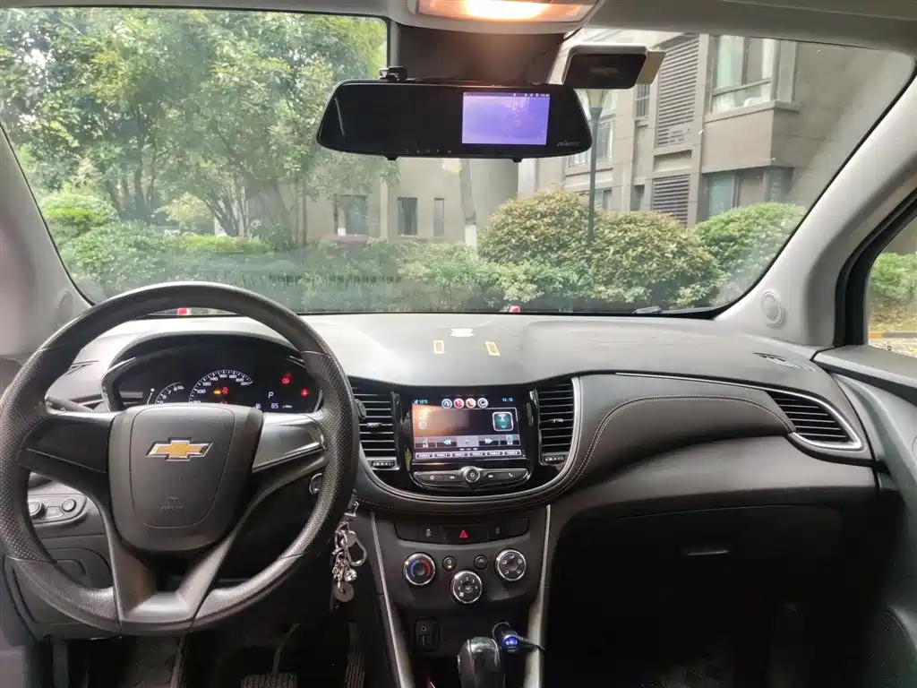 Chevrolet Trax — фото 13