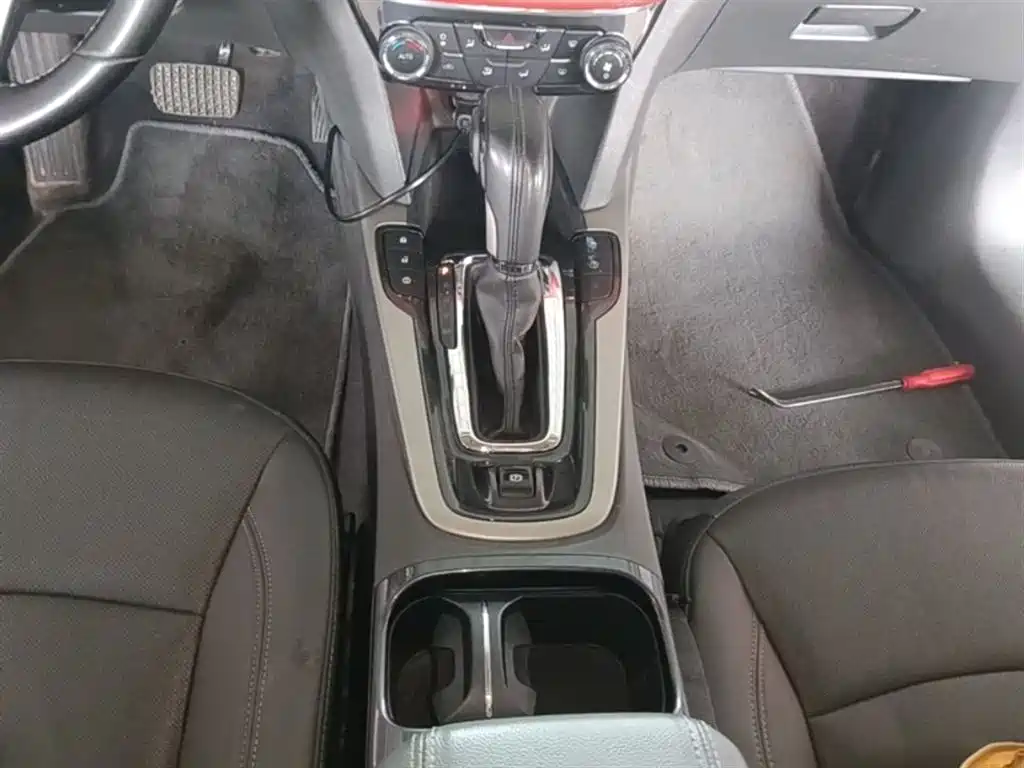 Chevrolet Malibu — фото 14