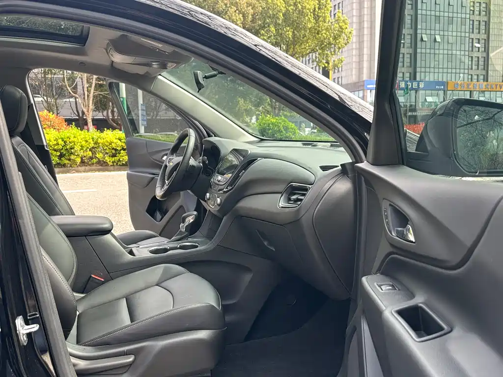 Chevrolet Equinox — фото 10