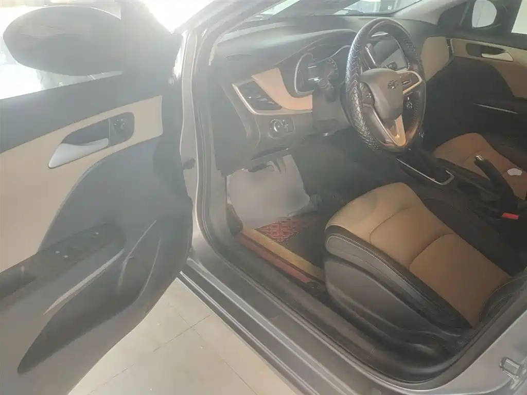 Chevrolet Monza — фото 16