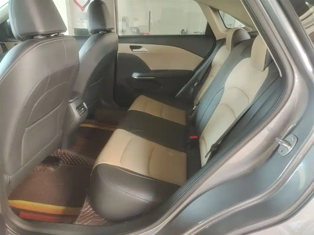 Chevrolet Monza — фото 17
