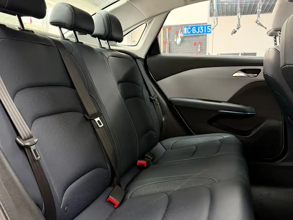 Chevrolet Monza — фото 15