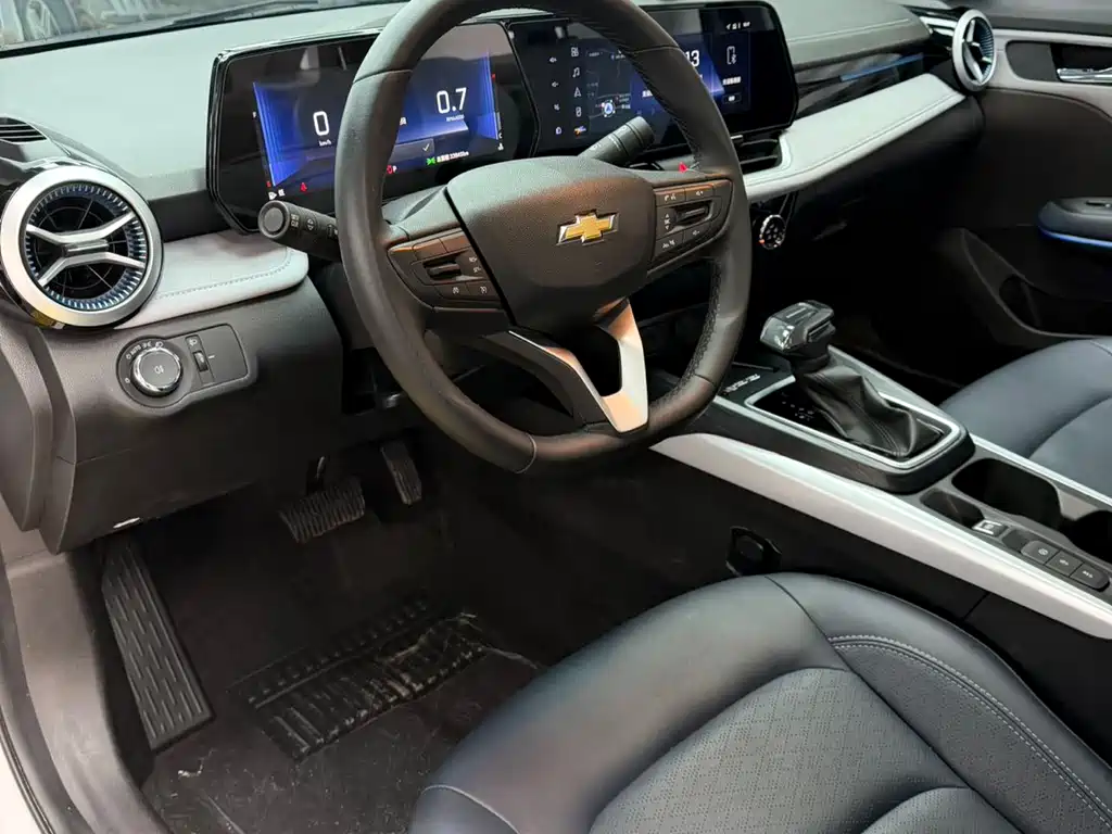 Chevrolet Monza — фото 17