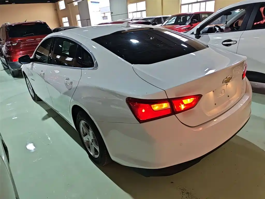 Chevrolet Malibu XL — фото 5
