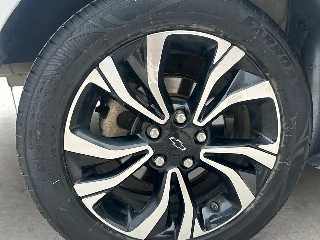 Chevrolet Monza — фото 13