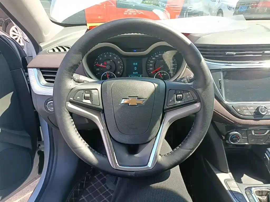 Chevrolet Malibu — фото 11