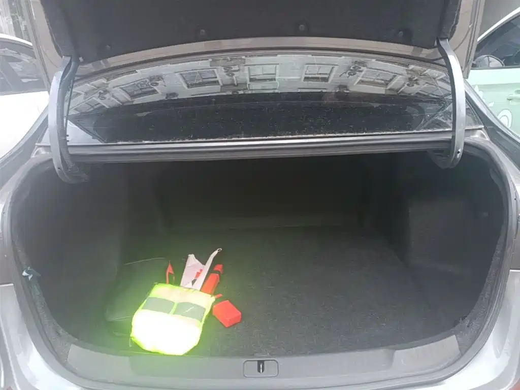 Chevrolet Monza — фото 19