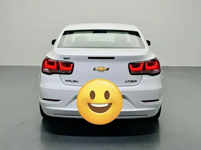 Chevrolet Malibu — фото 15