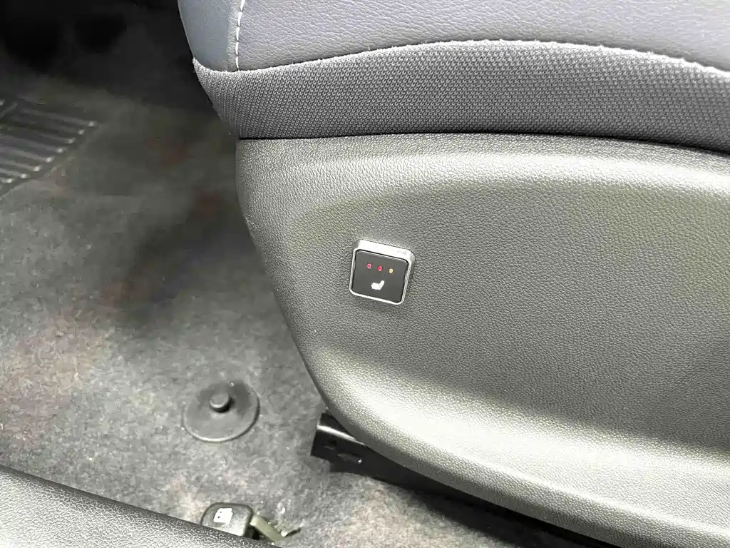 Chevrolet Monza — фото 15