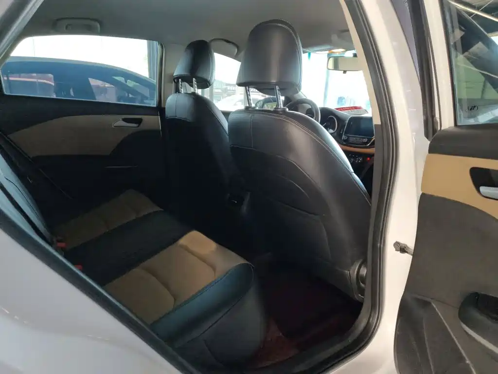 Chevrolet Monza — фото 18