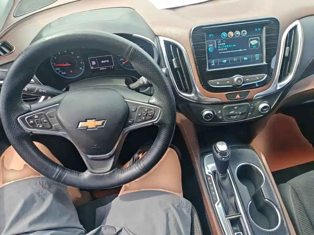 Chevrolet Equinox — фото 10