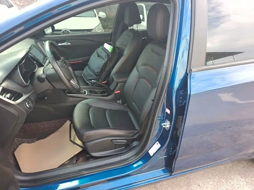 Chevrolet Monza — фото 15