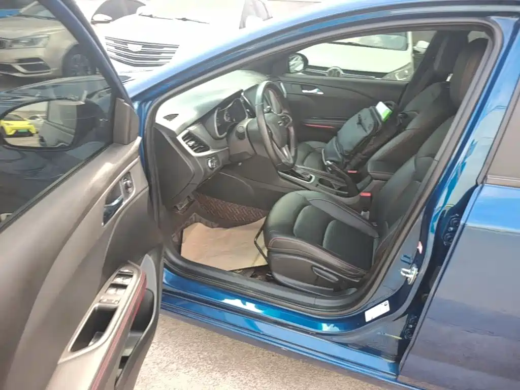 Chevrolet Monza — фото 16