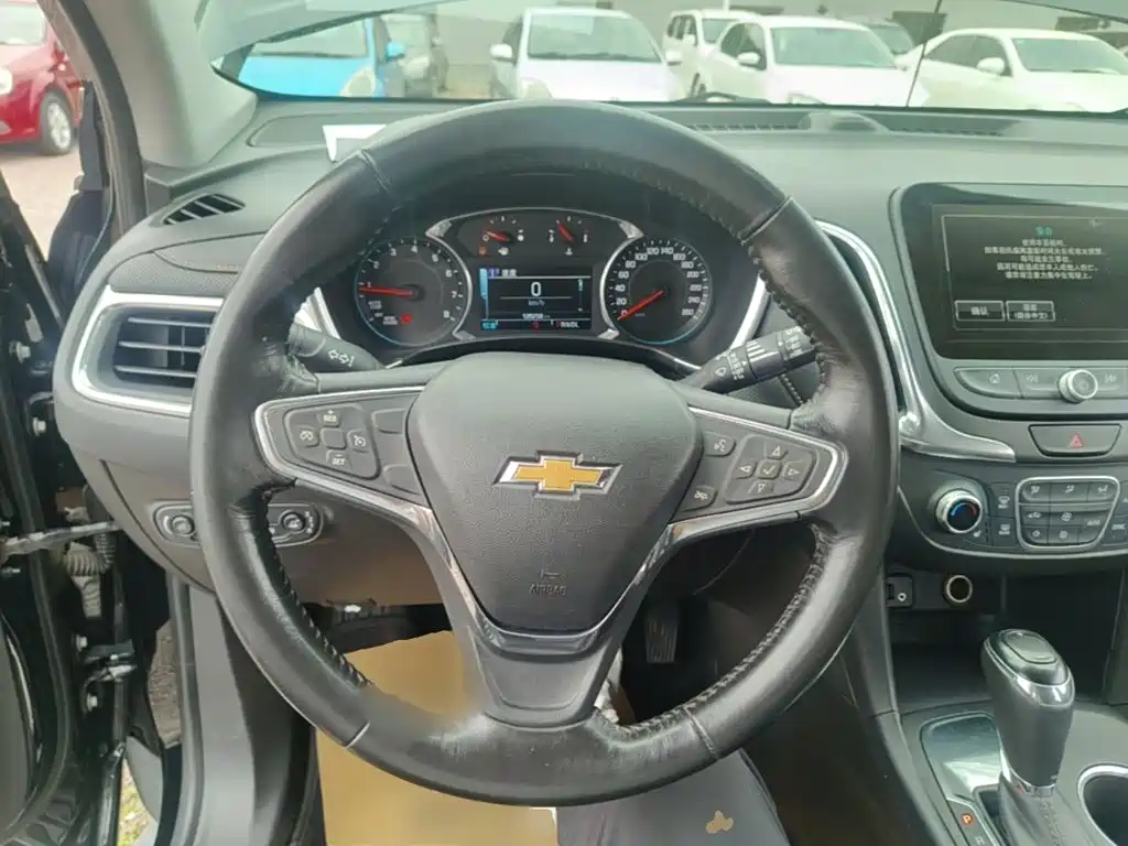 Chevrolet Equinox — фото 11