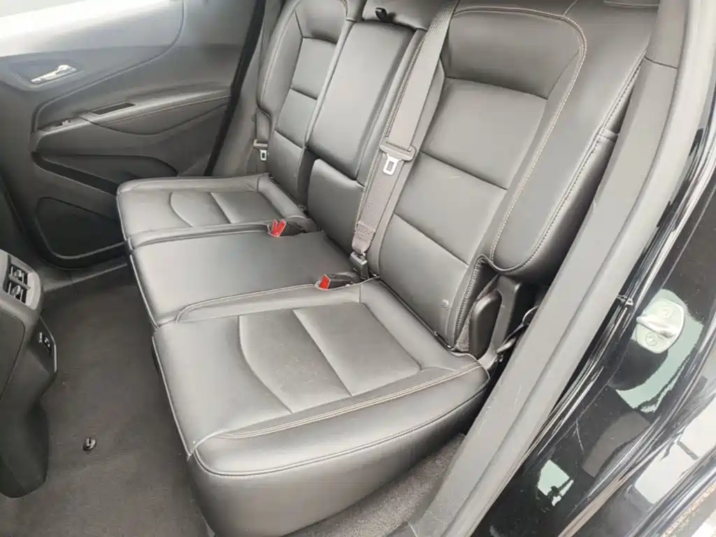 Chevrolet Equinox — фото 17