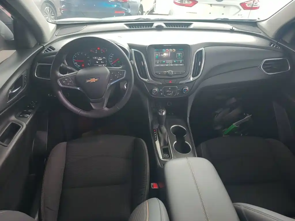 Chevrolet Equinox — фото 10