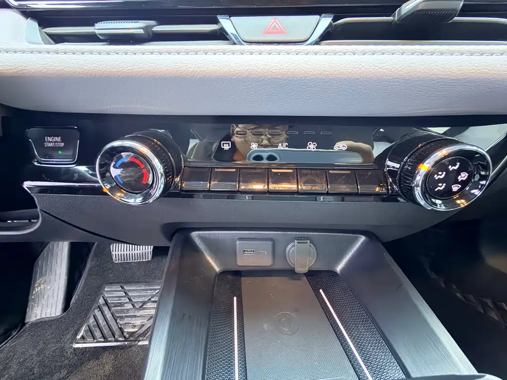 Chevrolet Monza — фото 20