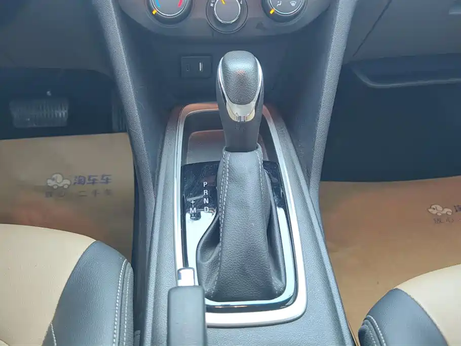 Chevrolet Monza — фото 16